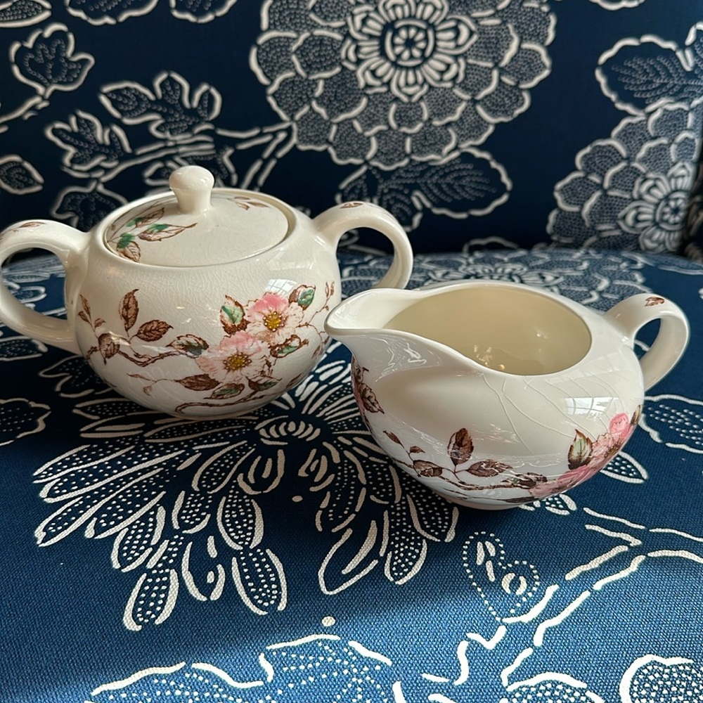 Nasco Sprintime sugar and creamer set vintage 1940’s Japan very good condition